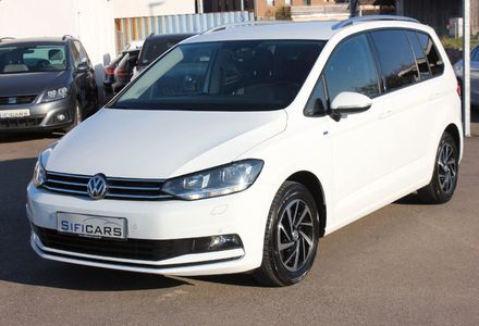 Продам Volkswagen Touran 2018 года в Киеве