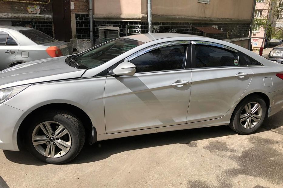 Продам Hyundai Sonata YF Lpi (только газ) 2013 года в Киеве