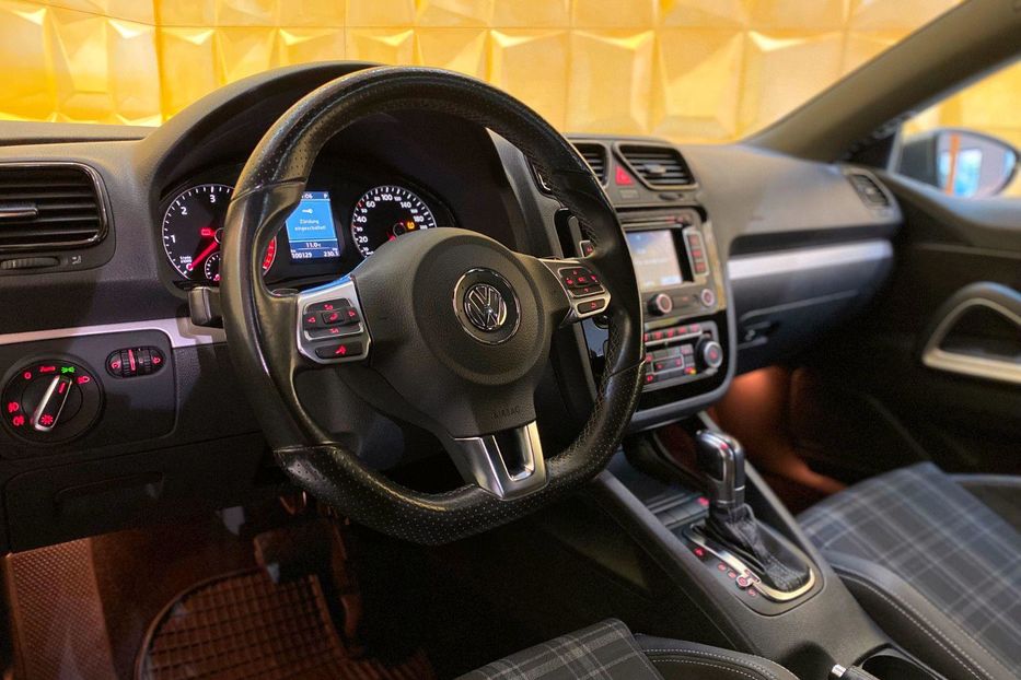 Продам Volkswagen Scirocco 2011 года в Киеве