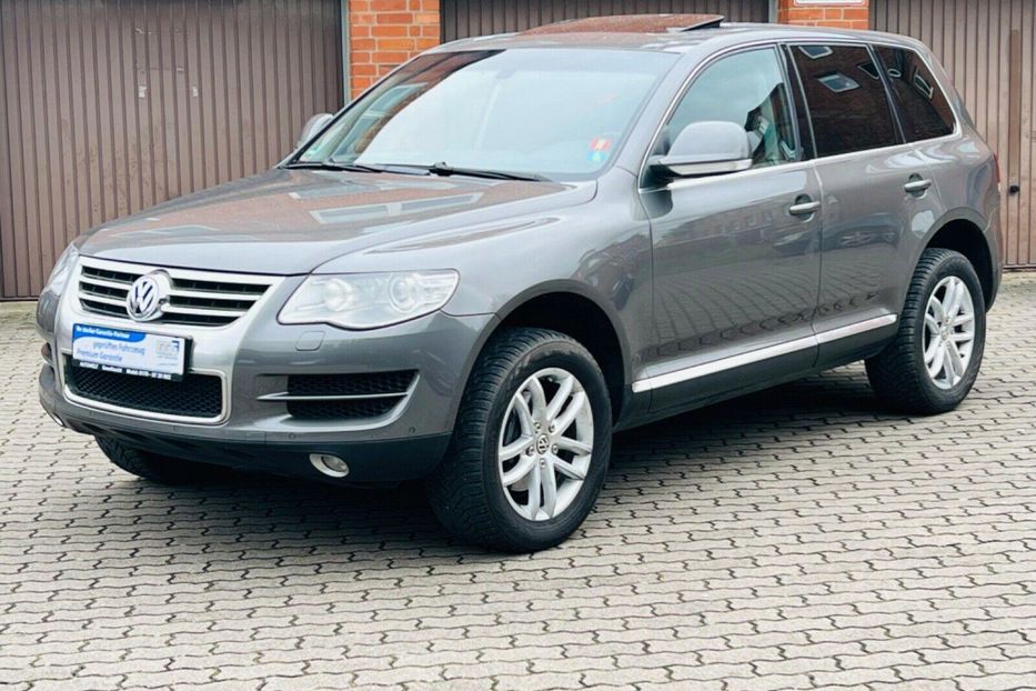 Продам Volkswagen Touareg 2010 года в Киеве