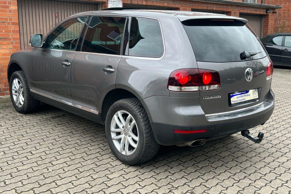 Продам Volkswagen Touareg 2010 года в Киеве