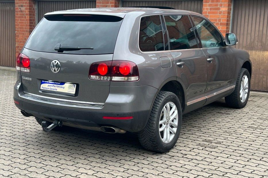 Продам Volkswagen Touareg 2010 года в Киеве