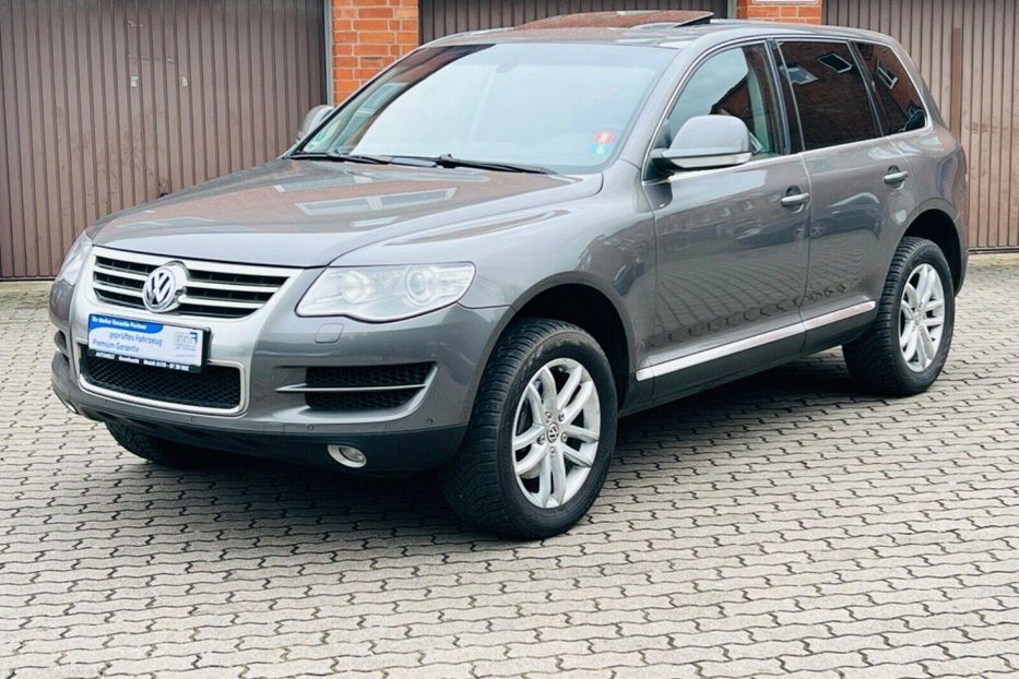 Продам Volkswagen Touareg 2010 года в Киеве