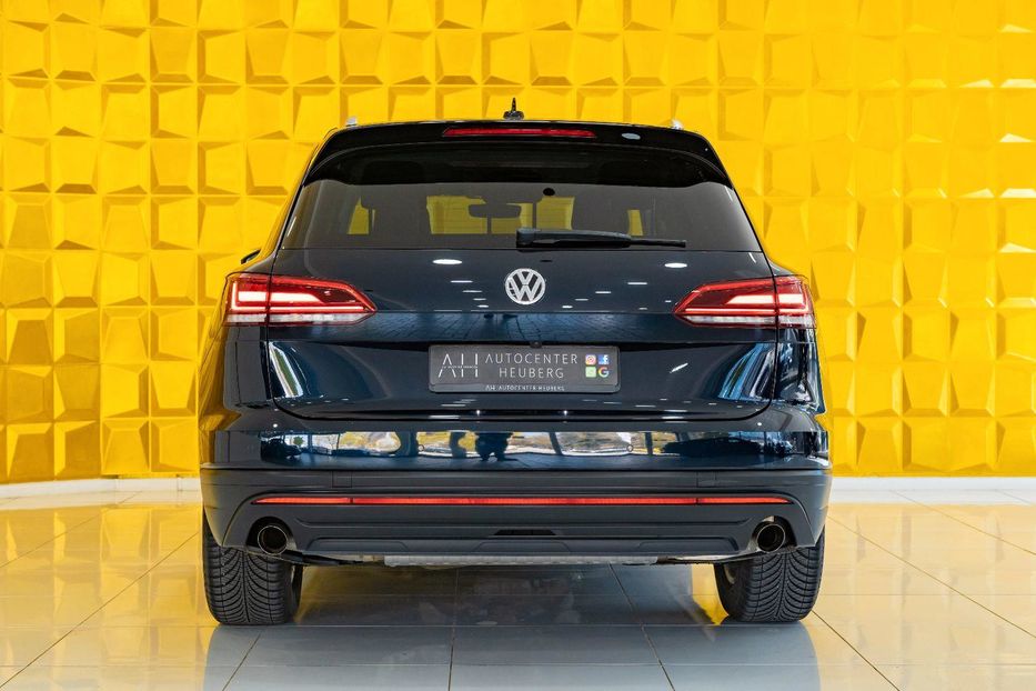 Продам Volkswagen Touareg 2019 года в Киеве