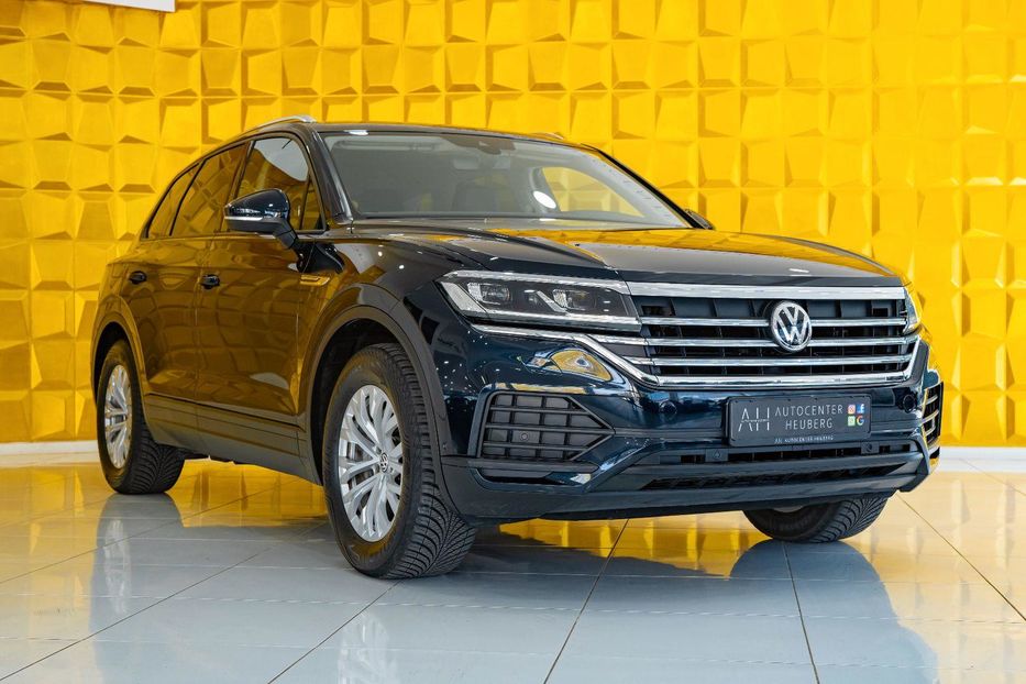 Продам Volkswagen Touareg 2019 года в Киеве