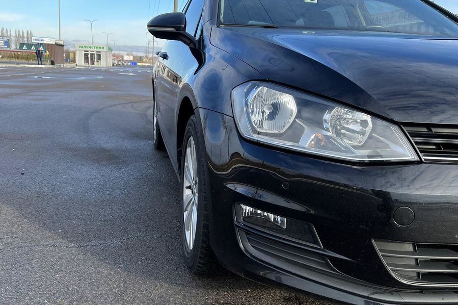 Продам Volkswagen Golf VII 2015 года в Черновцах