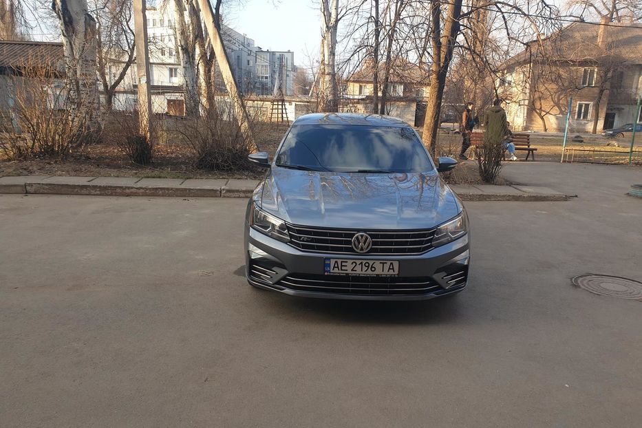 Продам Volkswagen Passat B7 R Line 2016 года в г. Кривой Рог, Днепропетровская область