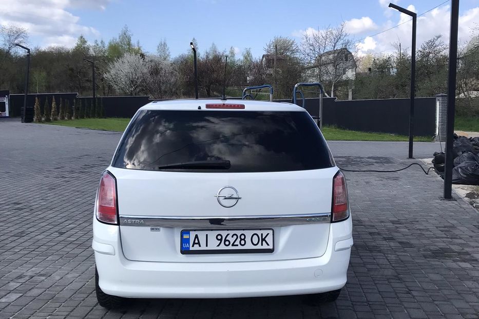 Продам Opel Astra H 2010 года в г. Фастов, Киевская область