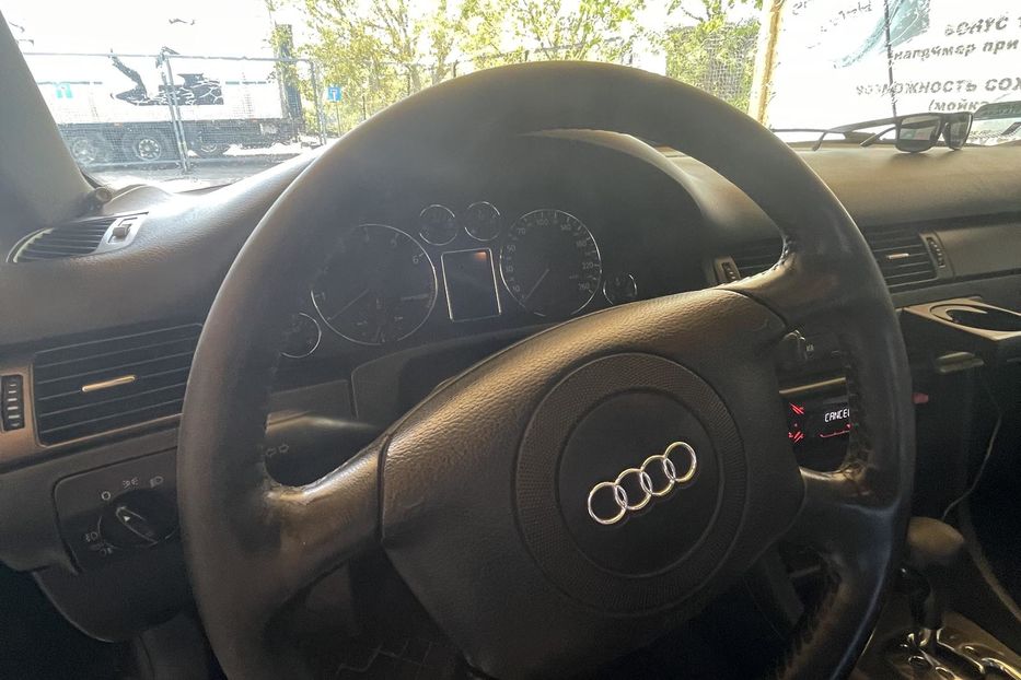 Продам Audi A6 С5 1994 года в Запорожье