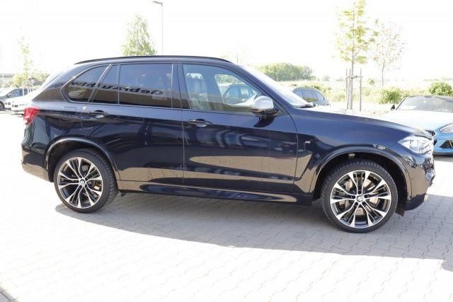 Продам BMW X5 M M50d 2018 года в Киеве