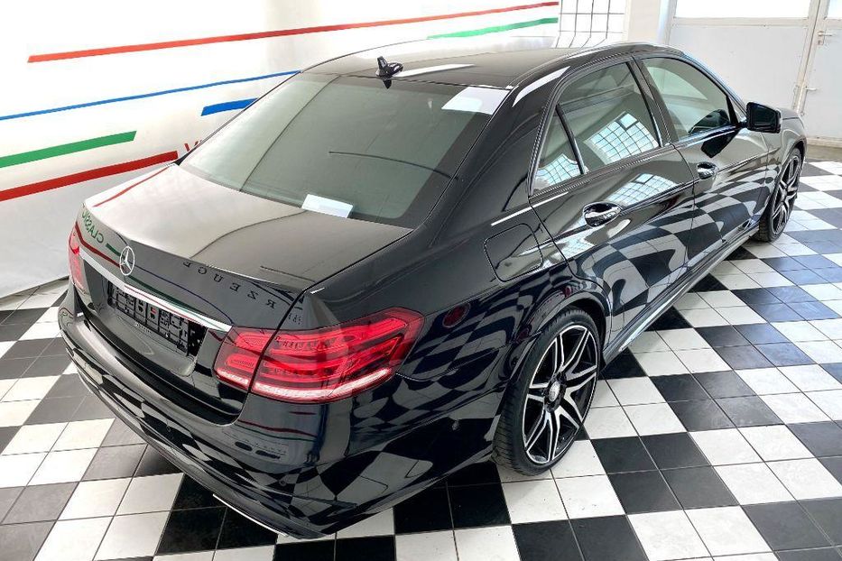 Продам Mercedes-Benz E-Class 350BT 4Matic  AMG 2015 года в Киеве