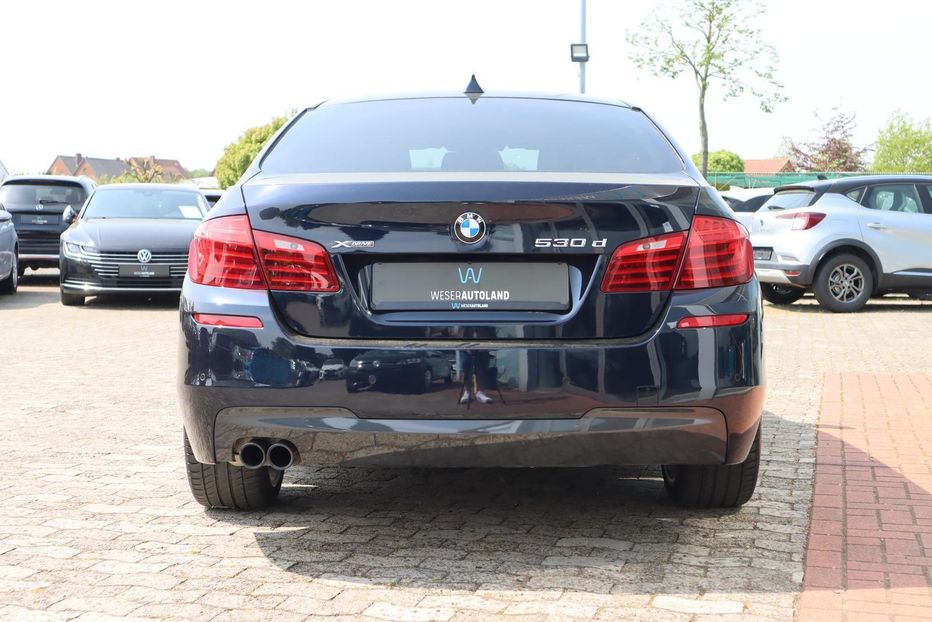 Продам BMW 530 d xDrive M-Sport 2016 года в Киеве