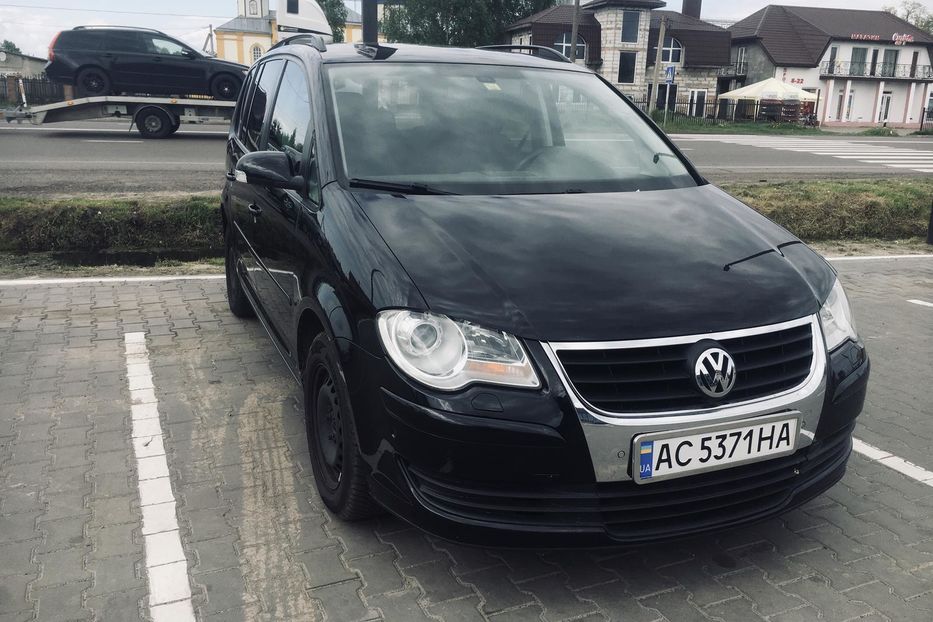 Продам Volkswagen Touran 2008 года в Луцке