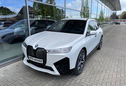 Продам BMW X iX xDrive40 77kW 2021 года в Киеве