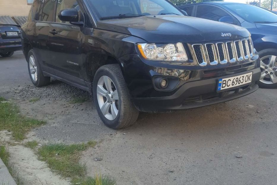 Продам Jeep Compass Latitude 2014 года в г. Золочев, Львовская область