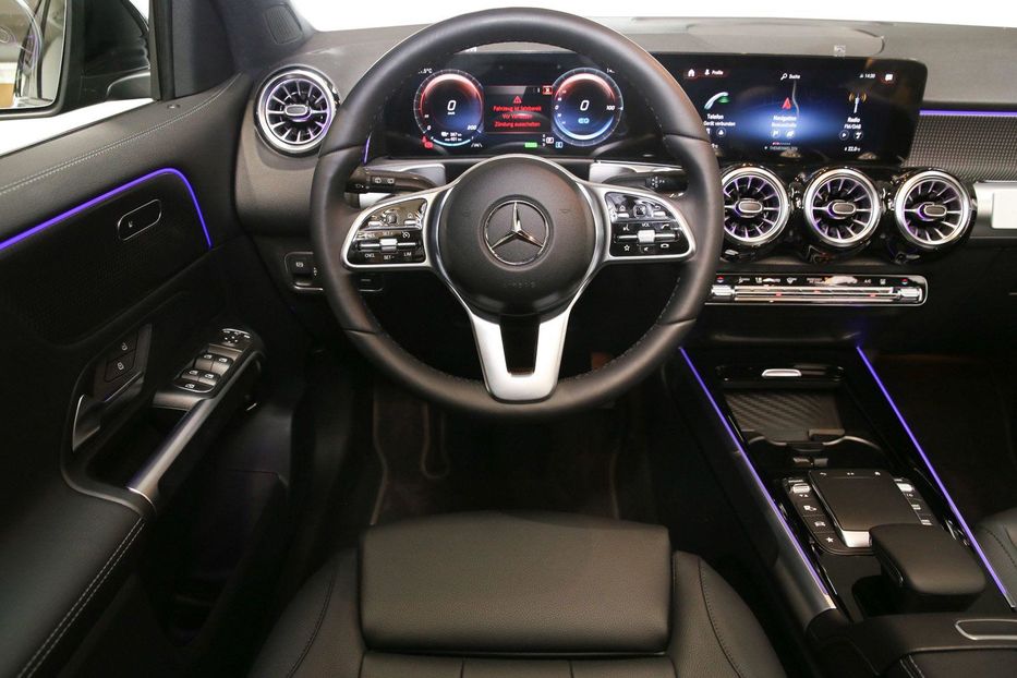 Продам Mercedes-Benz 300 EQB 300 4Matic 66kW 2022 года в Киеве