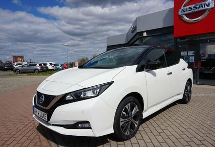 Продам Nissan Leaf 60kWt 2022 года в Киеве