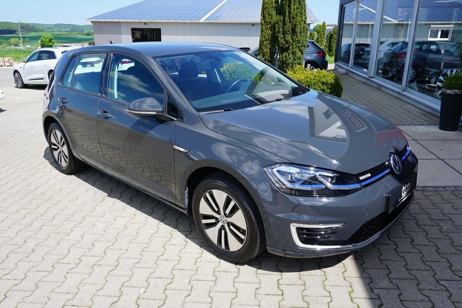 Продам Volkswagen e-Golf 24kW 2019 года в Киеве