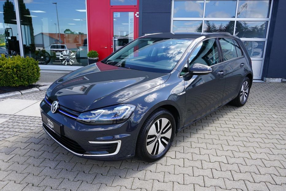 Продам Volkswagen e-Golf 24kW 2019 года в Киеве