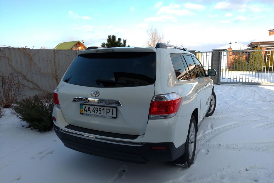 Продам Toyota Highlander 2013 года в Черновцах