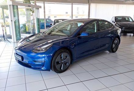 Продам Tesla Model 3 60kW 2021 года в Киеве