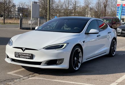 Продам Tesla Model S 100D 100kW 2019 года в Киеве