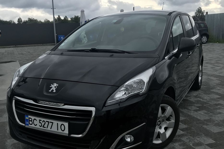 Продам Peugeot 5008 2015 года в Львове