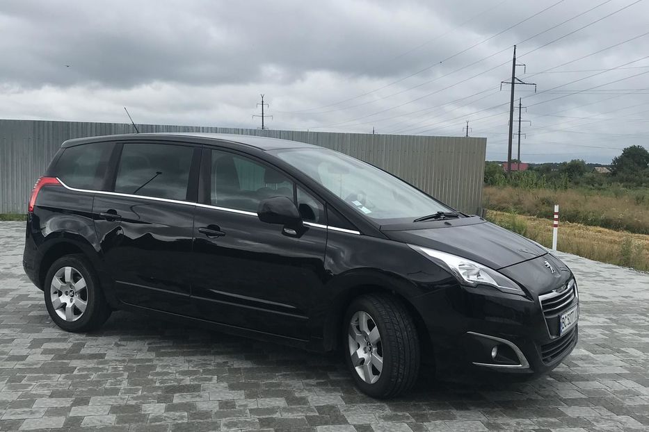 Продам Peugeot 5008 2015 года в Львове