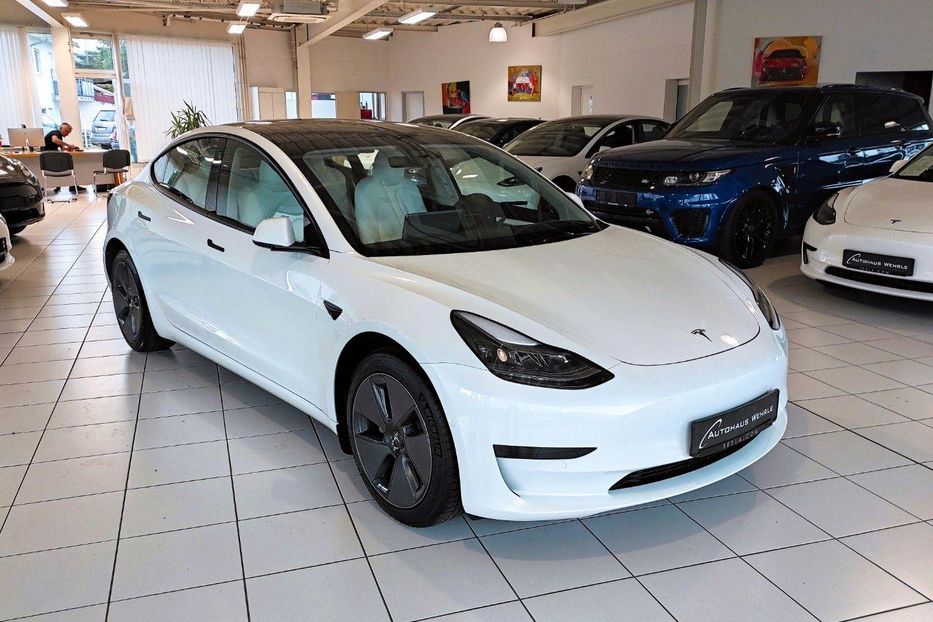 Продам Tesla Model 3 60kW 2021 года в Киеве