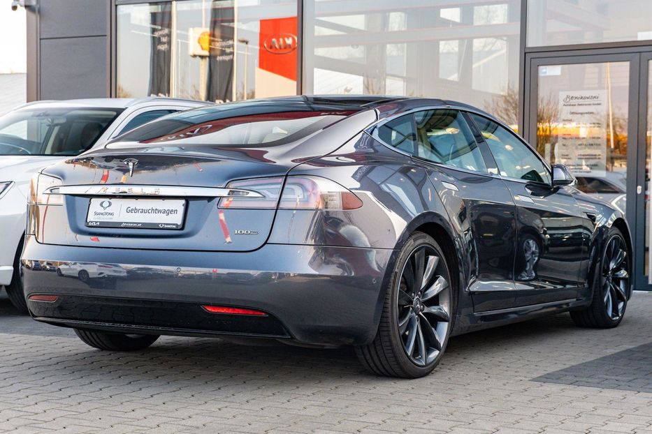 Продам Tesla Model S 100D 100kW 2019 года в Киеве