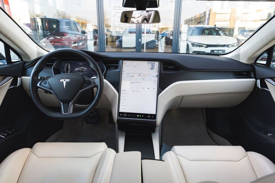 Продам Tesla Model S 100D 100kW 2019 года в Киеве