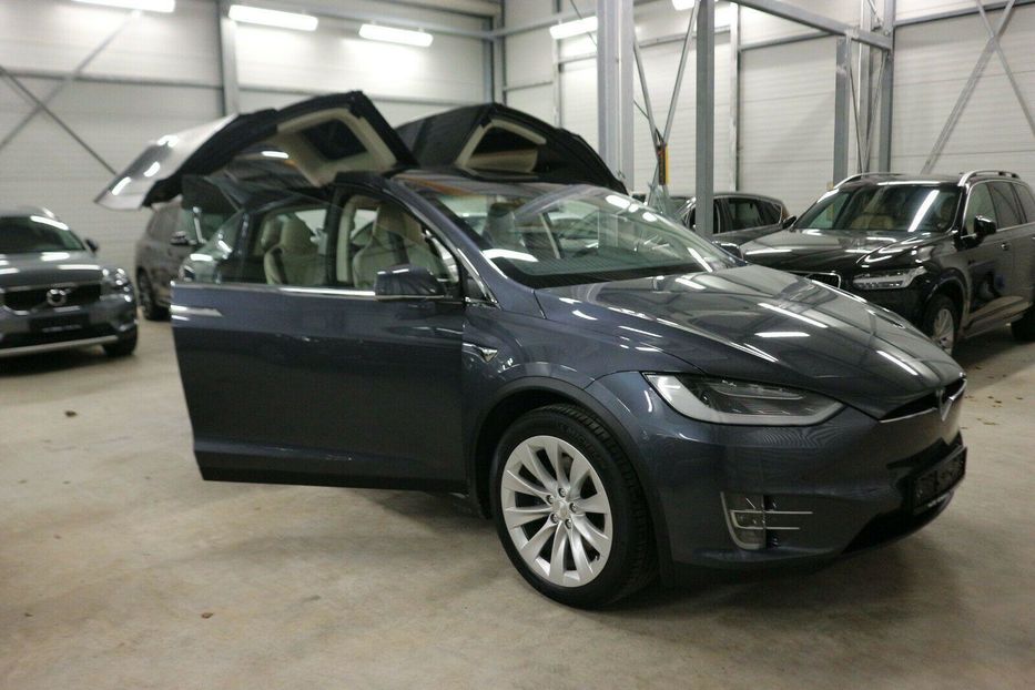 Продам Tesla Model X DUAL MOTOR 75kW 2019 года в Киеве