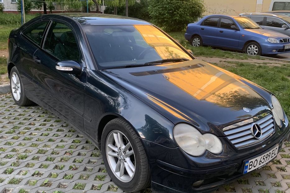 Продам Mercedes-Benz 220 2003 года в Тернополе
