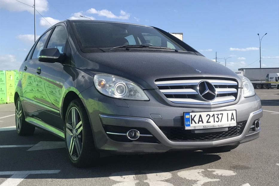 Продам Mercedes-Benz B 180 2010 года в Киеве