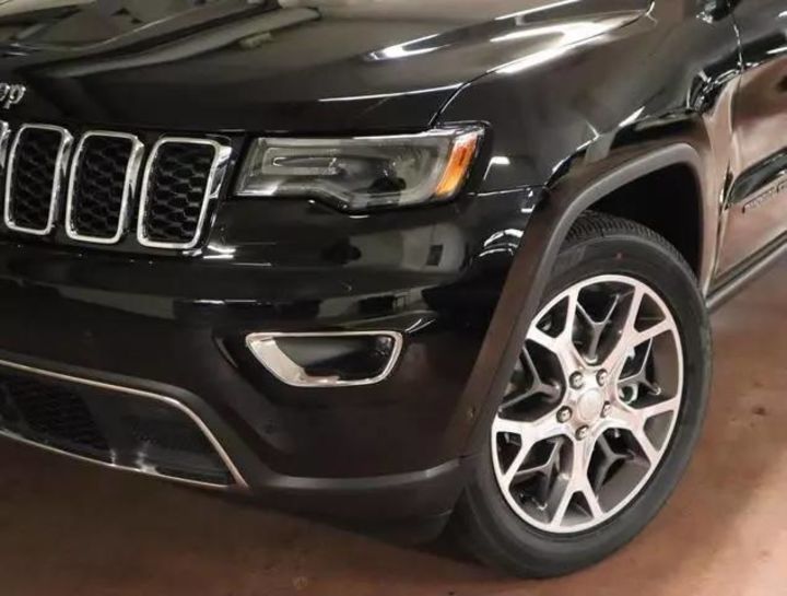 Продам Jeep Grand Cherokee Limited 2021 года в Киеве