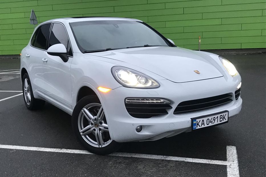 Продам Porsche Cayenne 2014 года в Киеве