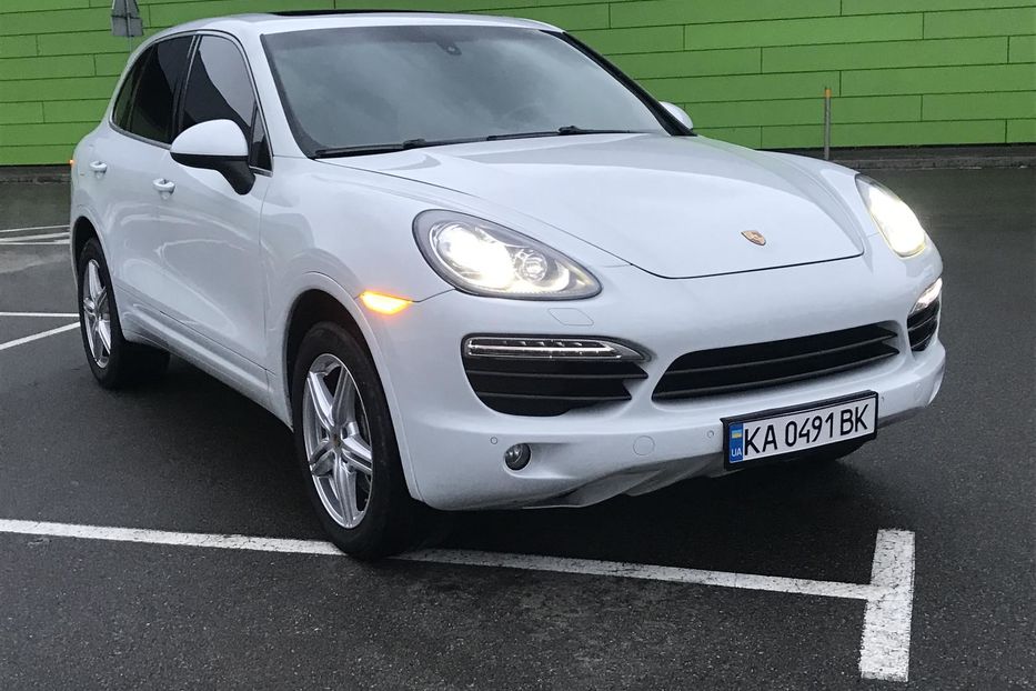 Продам Porsche Cayenne 2014 года в Киеве