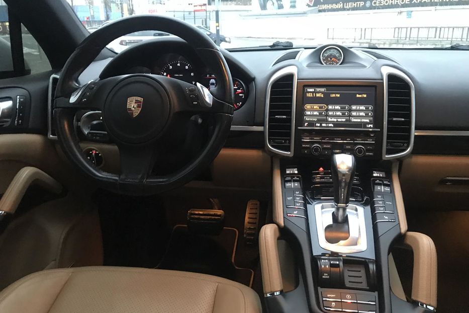 Продам Porsche Cayenne 2014 года в Киеве