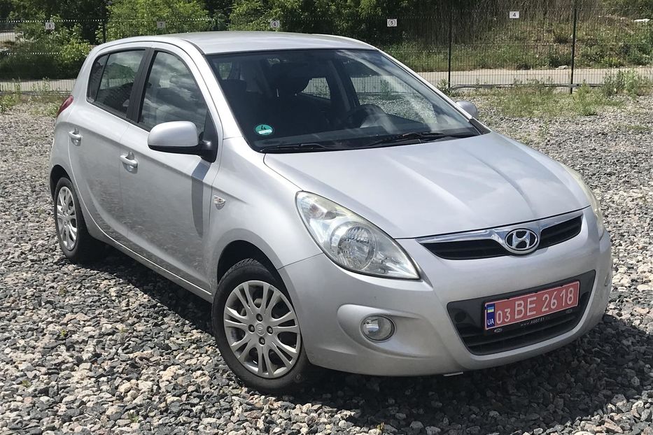 Продам Hyundai i20 2009 года в Киеве