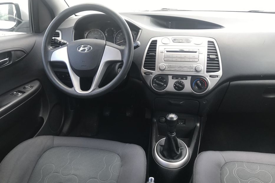 Продам Hyundai i20 2009 года в Киеве