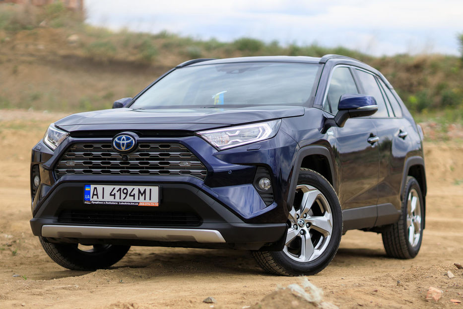 Продам Toyota Rav 4 Hybrid  PREMIUM 2020 года в Хмельницком