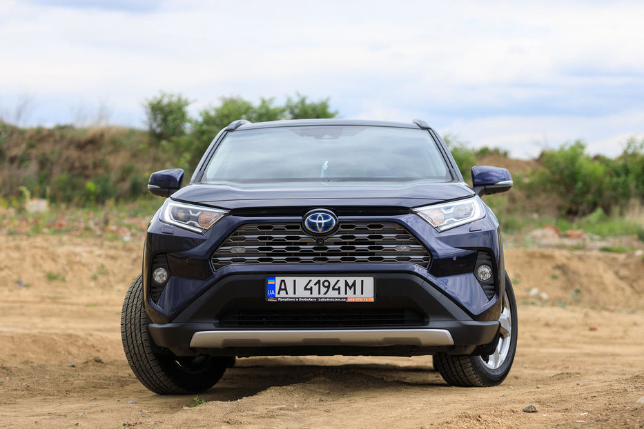 Продам Toyota Rav 4 Hybrid  PREMIUM 2020 года в Хмельницком