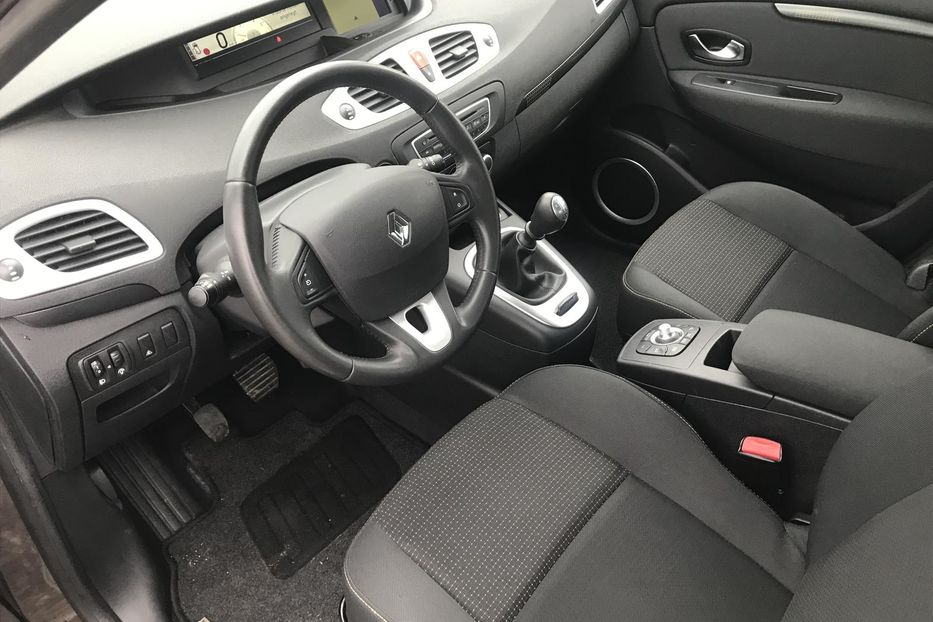 Продам Renault Scenic 2010 года в Киеве