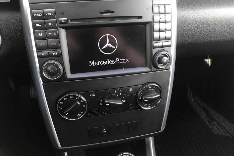 Продам Mercedes-Benz B 180 2011 года в Киеве