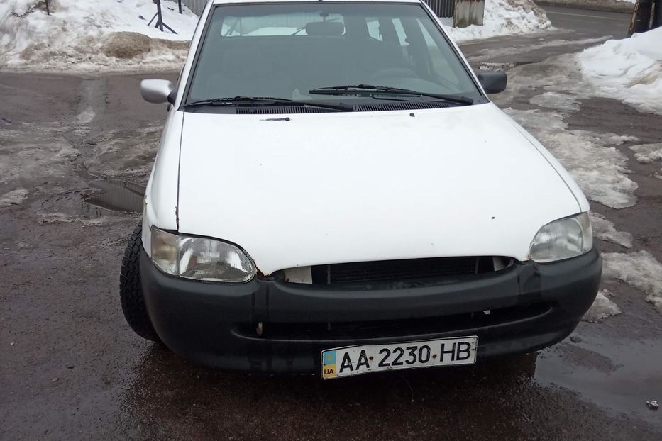 Продам Ford Escort Универсал 1998 года в Киеве