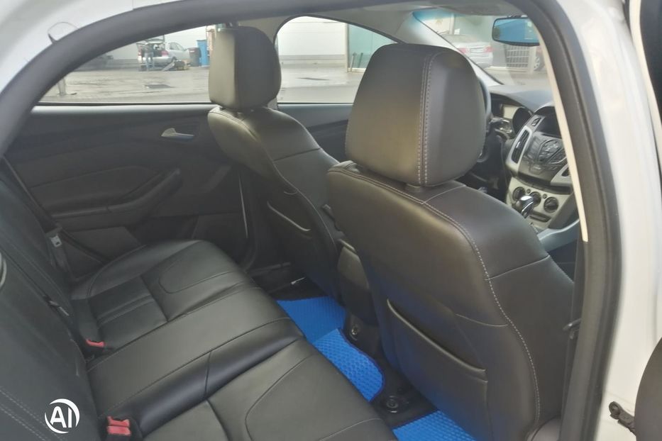 Продам Ford Focus SE 2013 года в Киеве