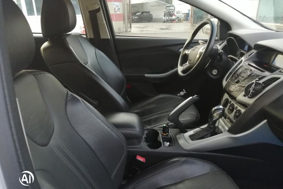 Продам Ford Focus SE 2013 года в Киеве