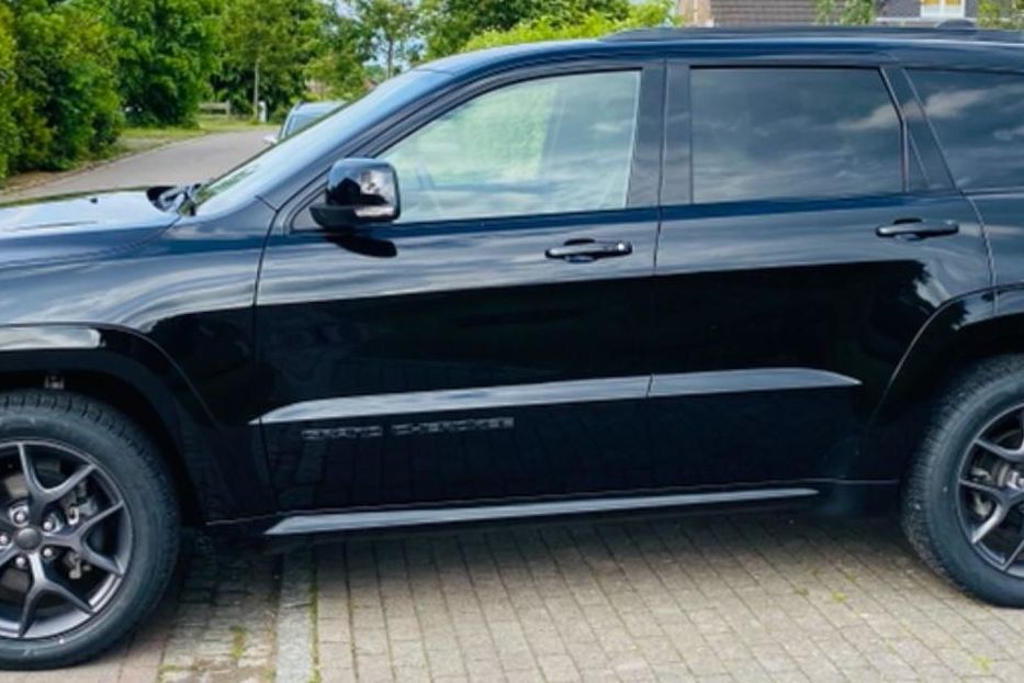 Продам Jeep Grand Cherokee Limited 2021 года в Киеве