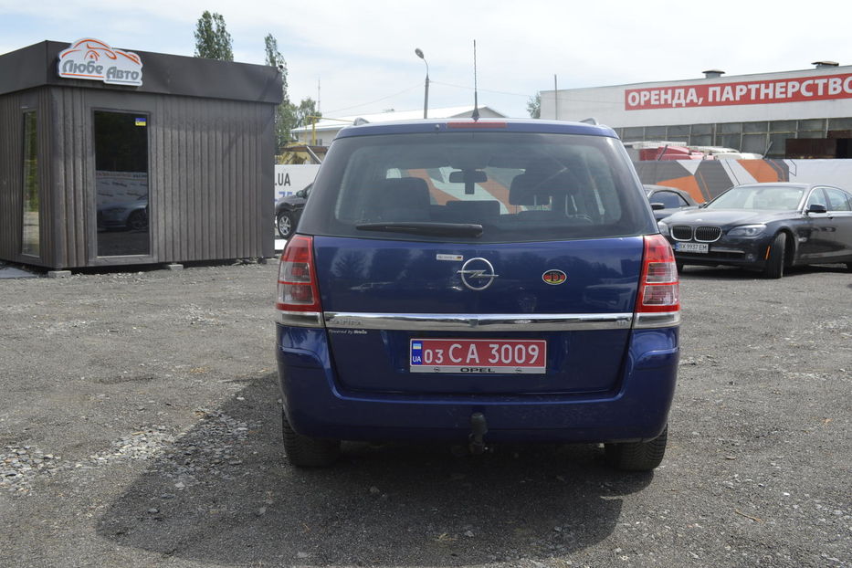 Продам Opel Zafira 2008 года в Хмельницком