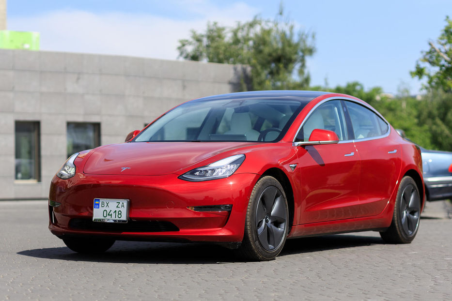 Продам Tesla Model 3 RWD 2020 года в Хмельницком